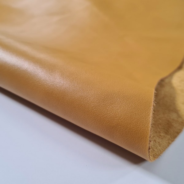 YELLOW LEATHER 3474